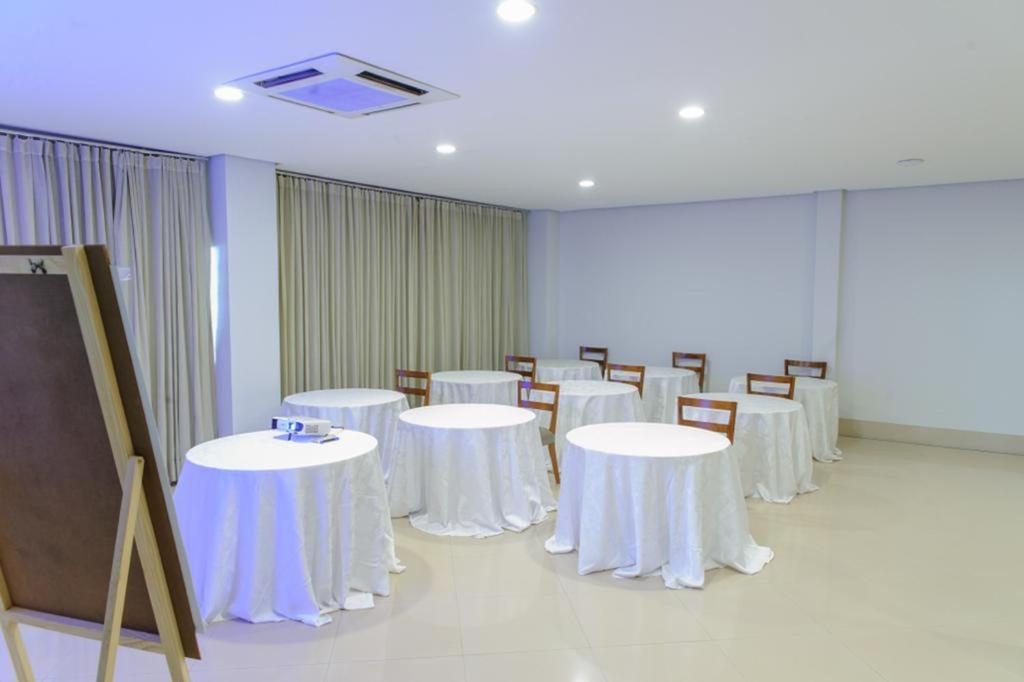 Pumma Business Hotel Canaa dos Carajas Bagian luar foto